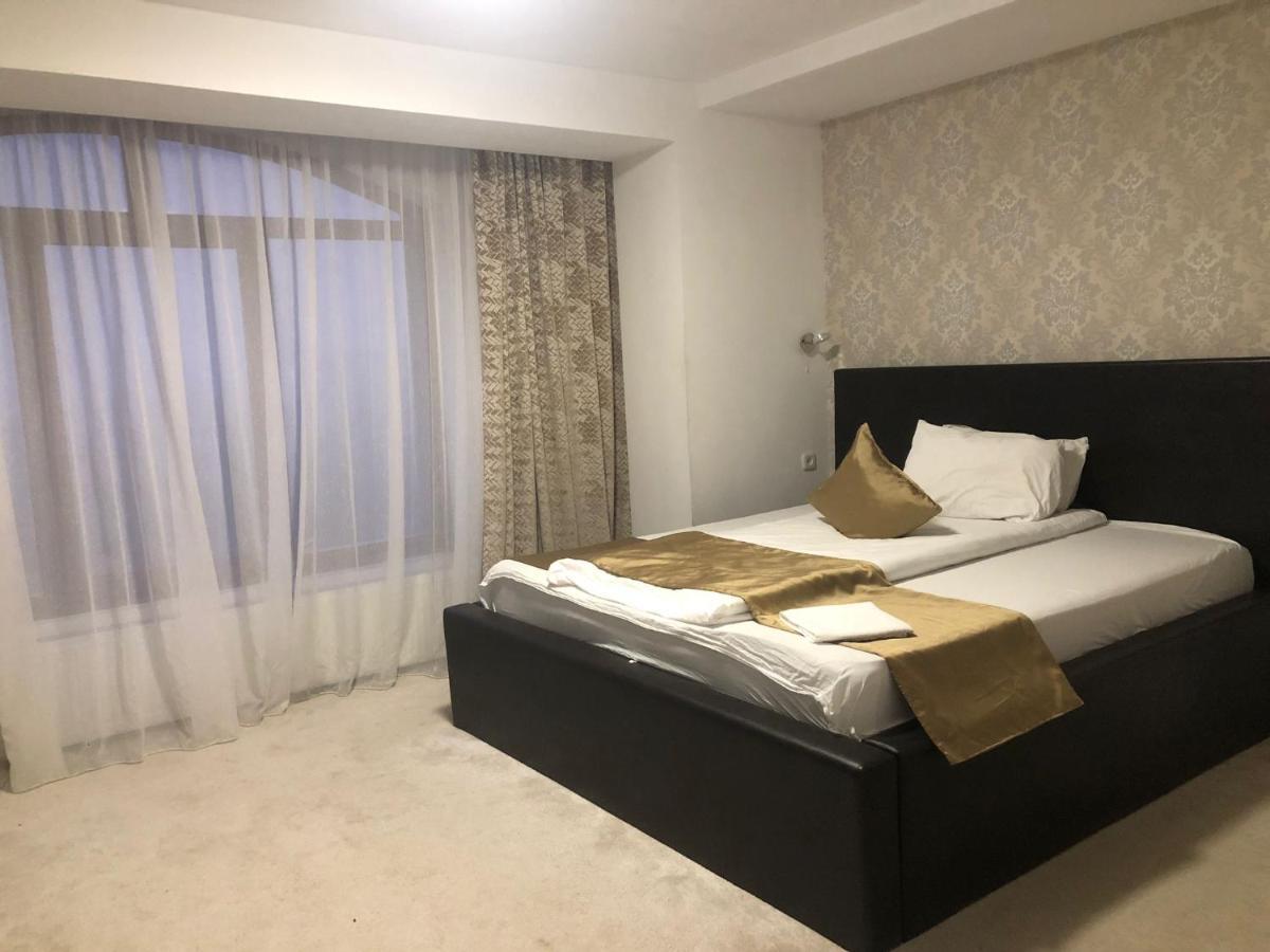 Hotel Aqua Palace Petroszany Zewnętrze zdjęcie